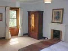 large holiday cottage scotland