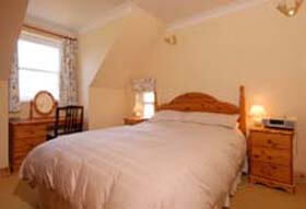 sleeps 6