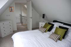 sleeps 4