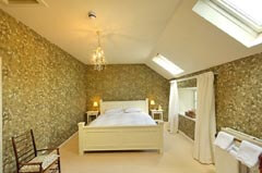 sleeps 10
