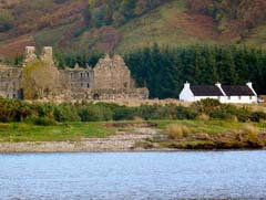 Eilean Donan cottage