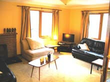 holiday cottage with piano