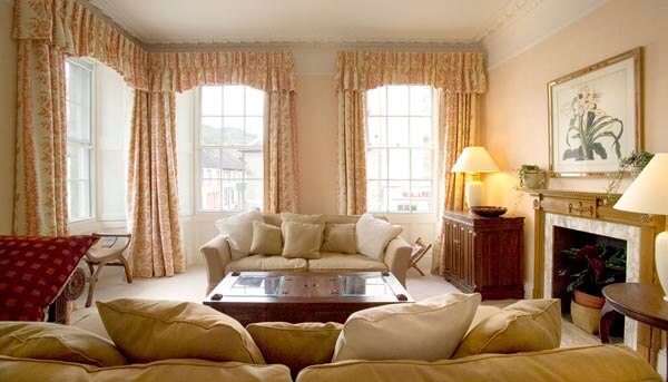 dining room seats 10