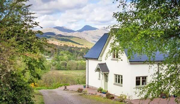 Scottish Holiday cottage with hot tub