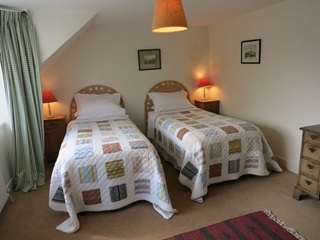 twin bedroom