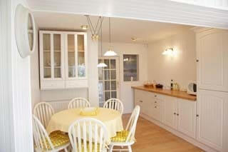 dining/kitchen self-catering