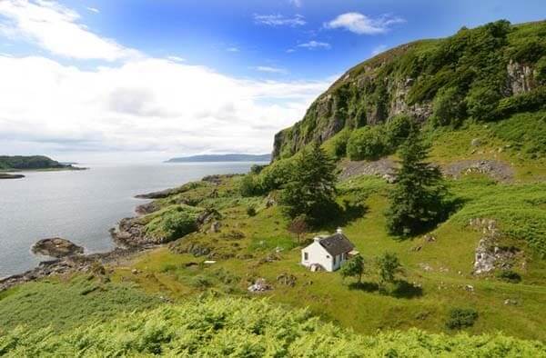 Holiday cottage by the sea