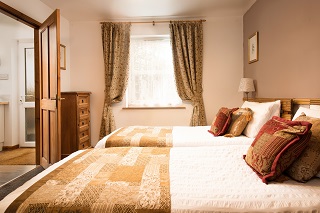 twin bedroom