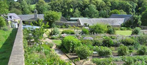 walled garden