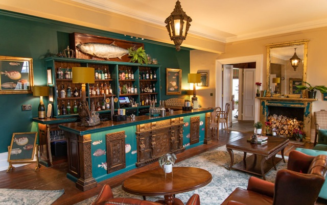 large relaxing bar area