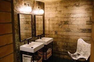 luxury bathroom
