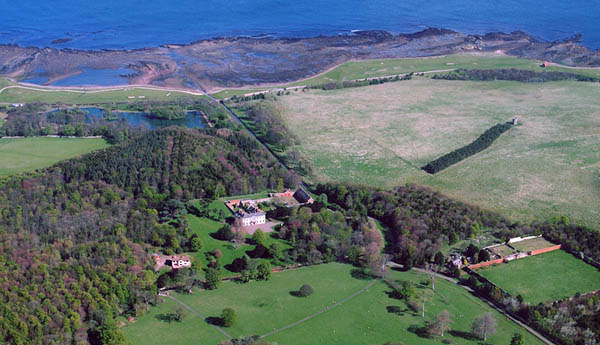 Broxmouth Park Estate in Dunbar, East Lothian by the sea