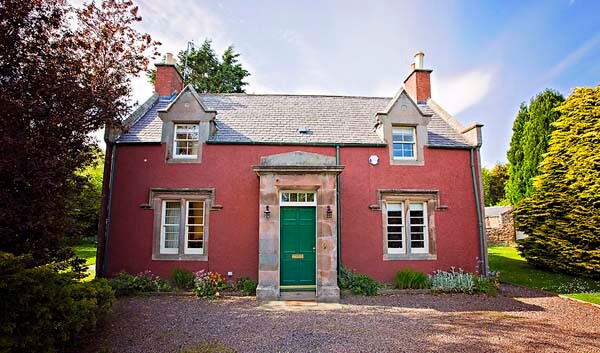 The Head Gardener's Cottage - large holiday house