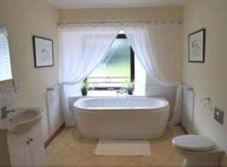 luxury bathroom