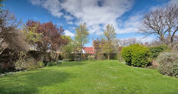 seaside cottage garden