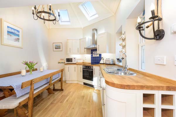modern kitchen well equipped for self-catering