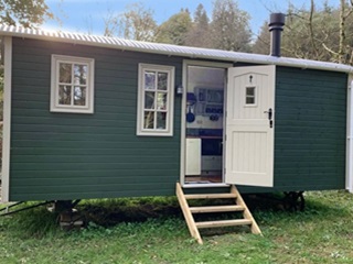 Waterside Shepherds Hut