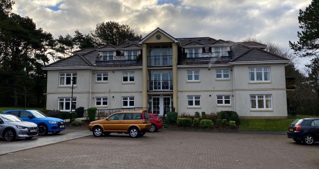 Turnberry golf apartment to rent