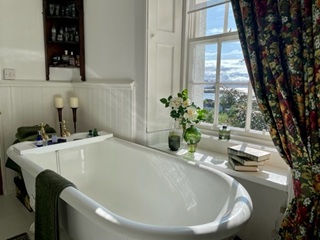 roll top bath