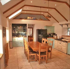 glencourse kitchen sits 8
