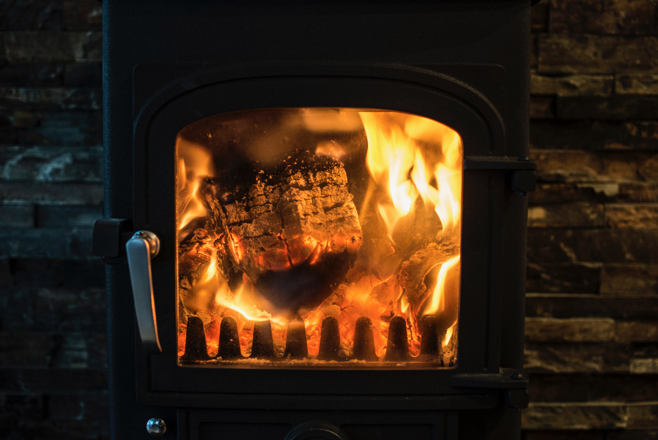 Real logs to burn