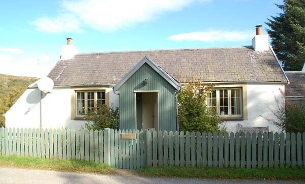 Loch Ness cottage