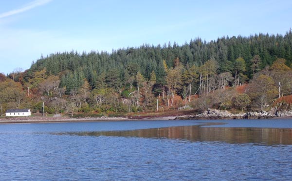 Scottish hideaway on edge of Loch