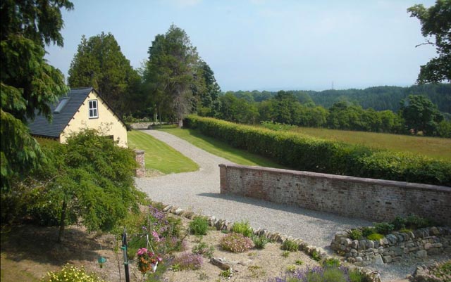 beautiful cottage grounds