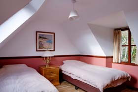 twin bedded room