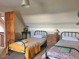 twin bedroom