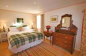 3 bedrooms sleeps 2-6