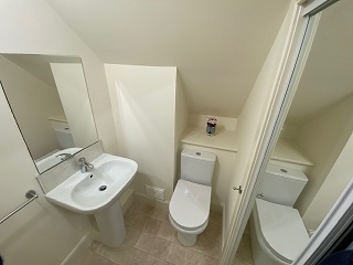 wc and basin ensuite