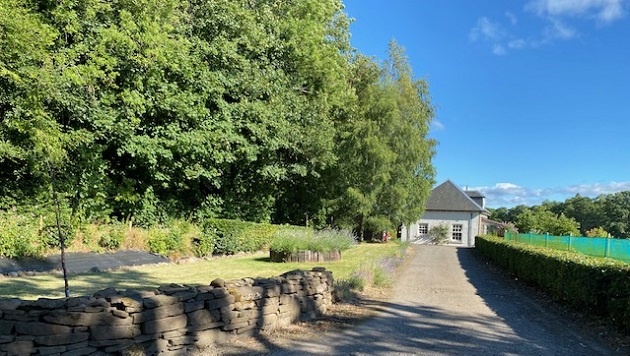Rose cottage to rent