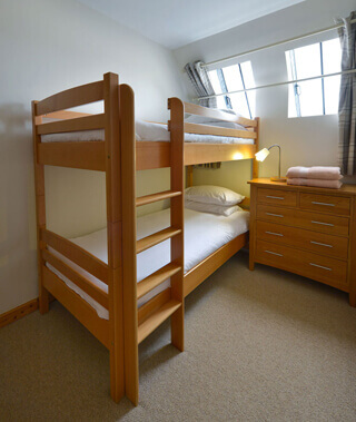 bunk bedroom