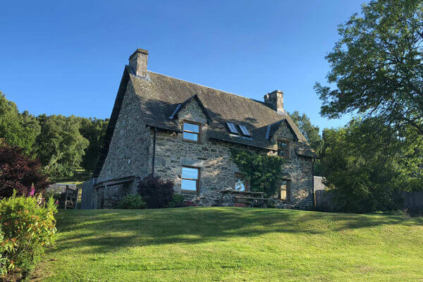 Dunskiag Farmhouse to rent with hot tub