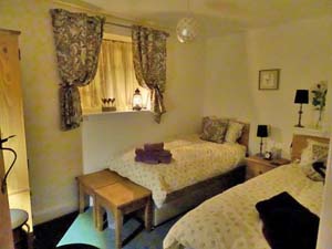 twin bedroom