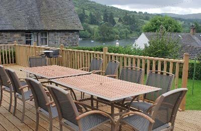 outdoor dining room