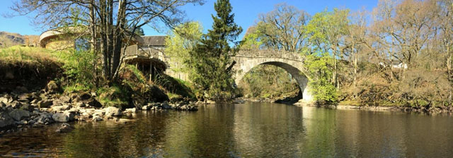 self-catering with hot tub on River