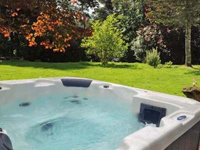 Hot tub in garden