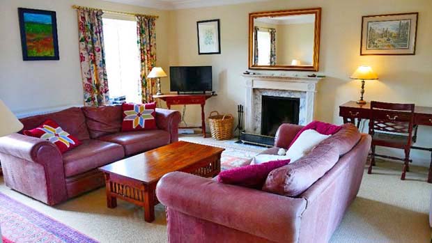 cottage sitting room