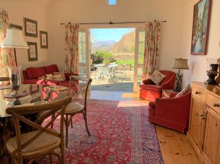 large self-catering dining area