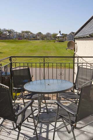 balcony overlooking golf course