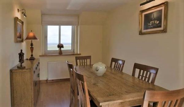 dining room for self-catering holiday home in Nairn