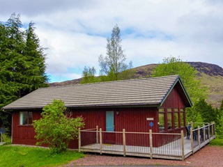 self-catering log cabin
